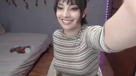 Snapshot of deni_bloom chatting on February 20, 2025, 9:31 pm Denisse schedule Monday to Friday 1300-1900 mexican time Saturday-maybe it could be a surprise IDEPENDENT MODEL online show from February 20, 2025, 9:31 pm