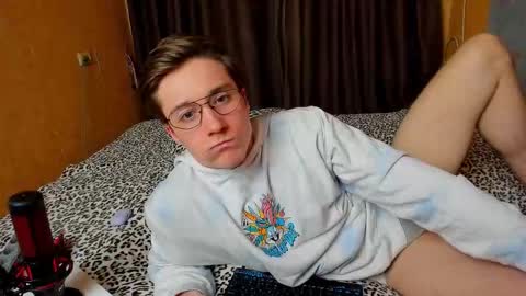 Deni online show from March 21, 2026, 7:17 pm