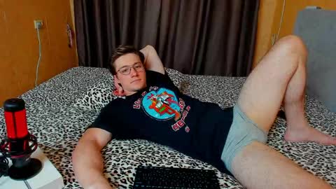 Deni online show from May 20, 2026, 7:53 pm