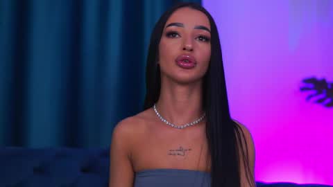 denisedevilles online show from April 28, 2026, 2:27 am