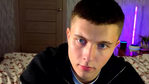 Denis online show from October 11, 2025, 4:01 am