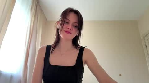 Snapshot of denitaaboud chatting on April 30, 2026, 8:31 am Hello guys My name is Chris online show from April 30, 2026, 8:31 am