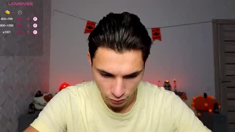 Den online show from October 15, 2025, 6:46 am