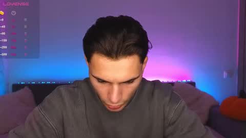 Den online show from October 31, 2025, 6:58 am