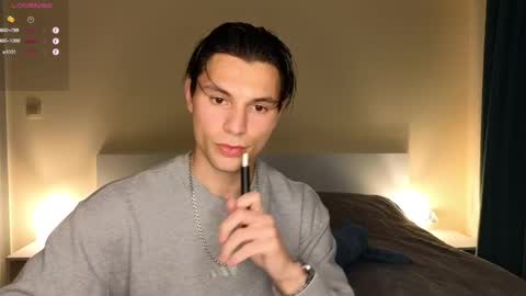 Snapshot of denlover chatting on April 10, 2026, 6:23 pm Den online show from April 10, 2026, 6:23 pm