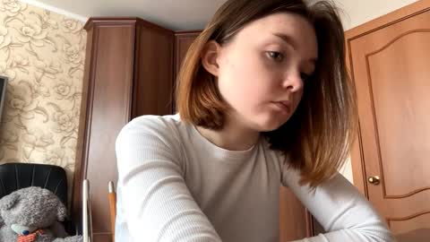 Snapshot of dennaerfert chatting on March 6, 2026, 7:38 am Milana online show from March 6, 2026, 7:38 am