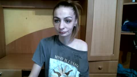 Snapshot of dennisxcarol chatting on February 9, 2026, 7:23 am DennisXCarol online show from February 9, 2026, 7:23 am