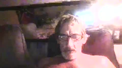 Snapshot of dentonrussell0 chatting on October 2, 2025, 12:39 am BallnChained4u69 online show from October 2, 2025, 12:39 am