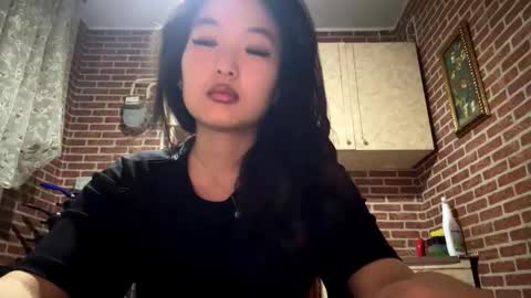 Snapshot of denysebernacchi chatting on January 10, 2026, 2:08 pm Emma online show from January 10, 2026, 2:08 pm