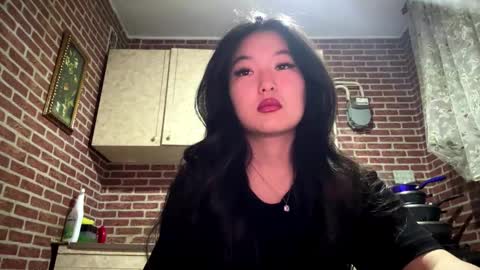 Snapshot of denysebernacchi chatting on January 11, 2026, 2:11 pm Emma online show from January 11, 2026, 2:11 pm