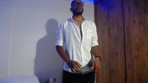 Snapshot of denzo_cornell chatting on September 26, 2025, 4:05 am denzo online show from September 26, 2025, 4:05 am