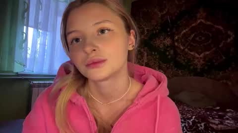 Snapshot of deonnagarn chatting on February 27, 2026, 1:22 pm Vi Victoria online show from February 27, 2026, 1:22 pm