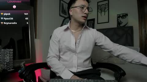 Snapshot of dereck_klain chatting on May 27, 2026, 10:51 pm dereck_klain online show from May 27, 2026, 10:51 pm