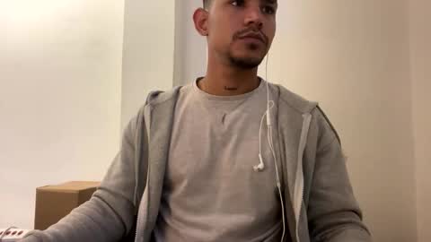 Snapshot of dereck_myers chatting on March 7, 2026, 8:50 pm Dereck Myers online show from March 7, 2026, 8:50 pm