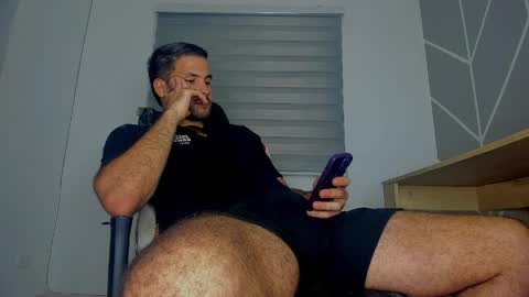 dereckhardd online show from April 11, 2026, 7:45 am