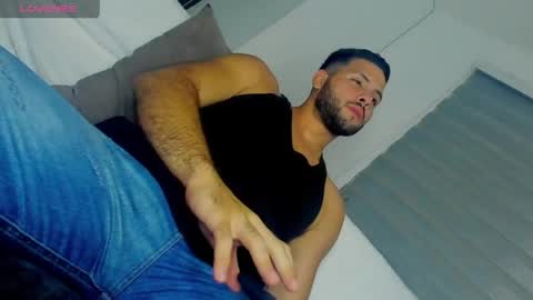 Snapshot of dereckhardd chatting on May 15, 2026, 11:12 pm dereckhardd online show from May 15, 2026, 11:12 pm