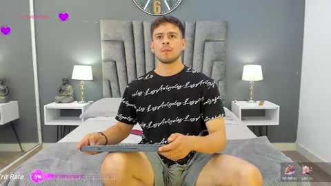 Snapshot of derek_hussain chatting on December 21, 2024, 8:00 pm Derek Hussain online show from December 21, 2024, 8:00 pm