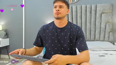 Snapshot of derek_hussain chatting on December 30, 2024, 1:48 am Derek Hussain online show from December 30, 2024, 1:48 am