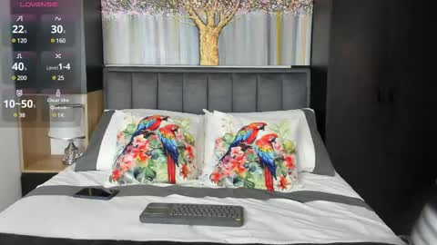 Snapshot of derek_hussain chatting on January 3, 2025, 8:11 pm Derek Hussain online show from January 3, 2025, 8:11 pm