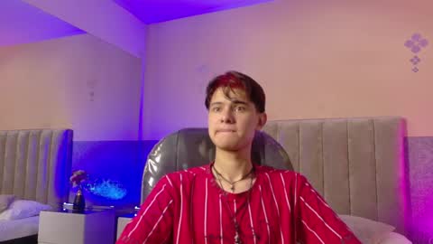 derek_sinn online show from March 31, 2026, 7:58 pm