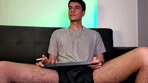 Derek independent model  online show from December 16, 2025, 4:06 am