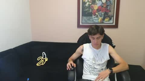 Derek online show from May 19, 2026, 11:22 pm