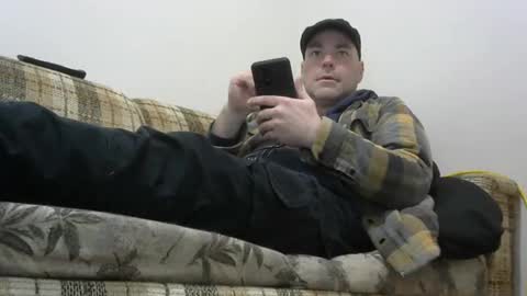 Snapshot of derf007 chatting on February 10, 2025, 4:25 pm derf007 online show from February 10, 2025, 4:25 pm