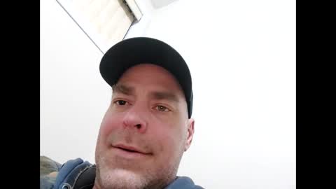 Snapshot of derf007 chatting on February 22, 2025, 2:39 am derf007 online show from February 22, 2025, 2:39 am