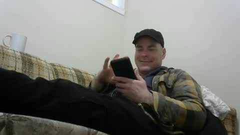 Snapshot of derf007 chatting on February 26, 2025, 6:43 pm derf007 online show from February 26, 2025, 6:43 pm