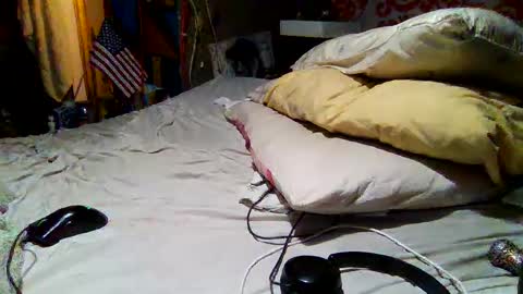 Snapshot of derick1961 chatting on December 23, 2025, 2:20 am derick1961 online show from December 23, 2025, 2:20 am