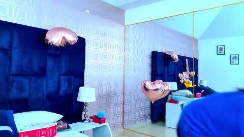 Derieri D online show from February 19, 2026, 3:24 am