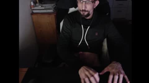 Snapshot of dermattes chatting on January 10, 2026, 1:57 pm dermattes online show from January 10, 2026, 1:57 pm