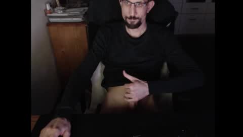 Snapshot of dermattes chatting on January 17, 2026, 3:39 pm dermattes online show from January 17, 2026, 3:39 pm