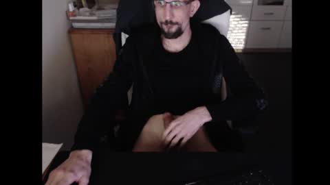 Snapshot of dermattes chatting on March 21, 2026, 3:59 pm dermattes online show from March 21, 2026, 3:59 pm