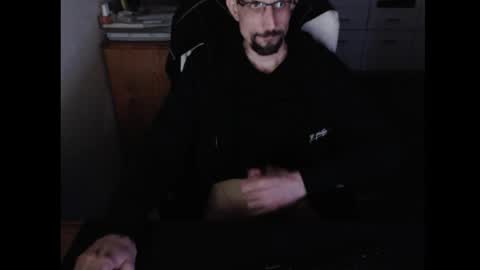 Snapshot of dermattes chatting on April 11, 2026, 3:49 pm dermattes online show from April 11, 2026, 3:49 pm