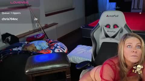 Snapshot of derrick_and_brittany chatting on October 21, 2025, 2:56 am Derrick 52 and Brittany 50 online show from October 21, 2025, 2:56 am