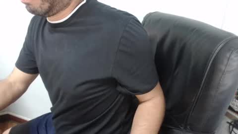 Snapshot of derrik_ chatting on September 14, 2025, 5:06 am     online show from September 14, 2025, 5:06 am