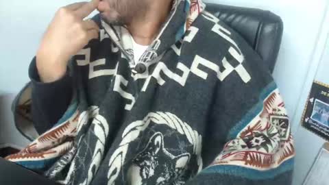 Snapshot of derrik_ chatting on October 1, 2025, 3:45 am     online show from October 1, 2025, 3:45 am