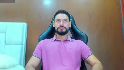 Snapshot of derrybigger_cm chatting on November 20, 2025, 3:12 pm DerryBigger CM online show from November 20, 2025, 3:12 pm