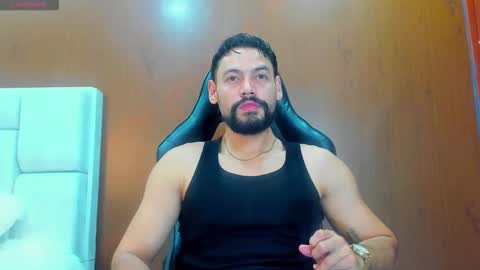 Snapshot of derrybigger_cm chatting on November 26, 2025, 6:09 pm DerryBigger CM online show from November 26, 2025, 6:09 pm