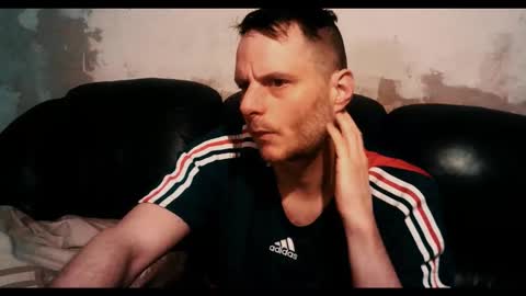 Snapshot of derwixxerausnpott chatting on November 3, 2025, 10:42 pm derwixxerausnpott online show from November 3, 2025, 10:42 pm