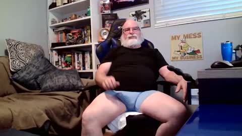 Snapshot of desertknight56 chatting on January 18, 2026, 11:19 pm D K online show from January 18, 2026, 11:19 pm