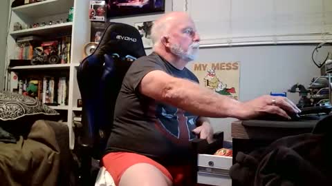 Snapshot of desertknight56 chatting on February 19, 2026, 2:40 am D K online show from February 19, 2026, 2:40 am