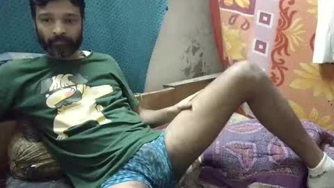 desi_boy799417 online show from November 18, 2025, 6:40 am