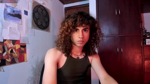 Snapshot of desidias chatting on February 5, 2025, 2:19 am Desidias online show from February 5, 2025, 2:19 am