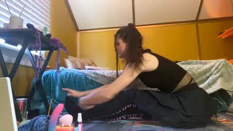 Snapshot of desimonroe chatting on January 23, 2025, 7:18 pm desimonroe online show from January 23, 2025, 7:18 pm