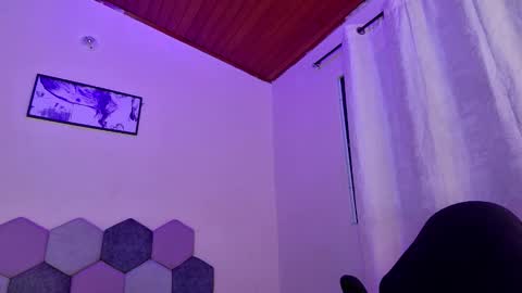 TORI AND MR. BEAR online show from February 9, 2026, 5:39 pm