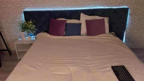 Gill online show from March 15, 2026, 1:33 am