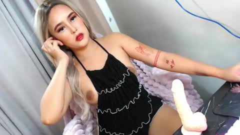 desireedreams_ online show from June 29, 2026, 3:56 pm