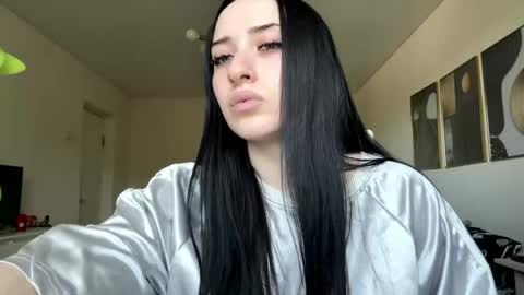 Kira online show from May 16, 2026, 7:27 am